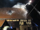 Aus PKW Brand wird Scheunenbrand