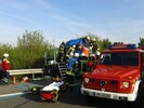 Verkehrsunfall LKW eine Person eingeklemmt