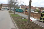 Bauzaun umgest&uuml;rzt